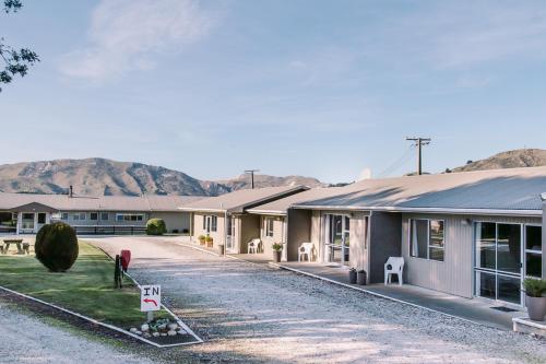 Flaxbourne Motels in Lower Dashwood