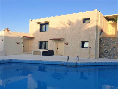 Villa Private two floors for 8 Vacationers gîte à louer Koutouloufári