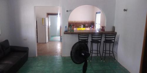 Apartment with 2 queen beds 1000 pesos per night, San Crisanto (Foto 7)