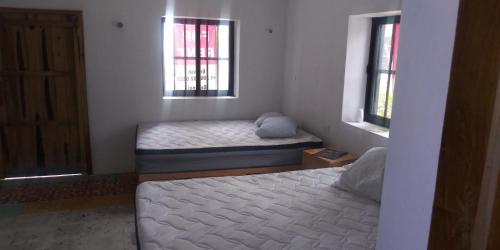 Apartment with 2 queen beds 1000 pesos per night, San Crisanto (Foto 4)
