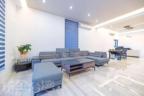 s home near Lintou Park