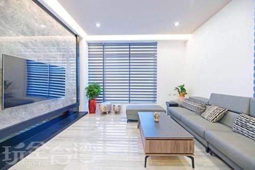 s home near Lintou Park