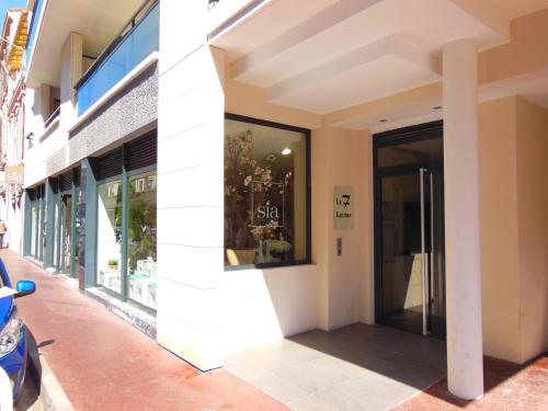 3 Bedrooms 3 bathrooms central Cannes Lecerf 411 - image 6