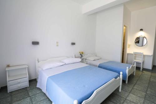 Finikas Hotel - image 8