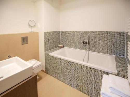 Dünenresidenz Prora - Ferienwohnung mit Meerblick 1 Schlafzimmer und Balkon NP-421 - image 3