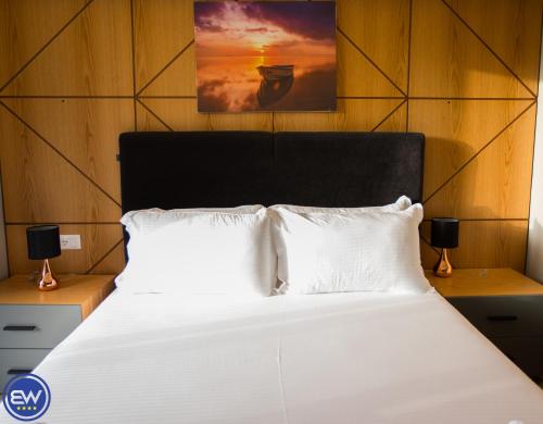 Blue Water Hotel - image 4