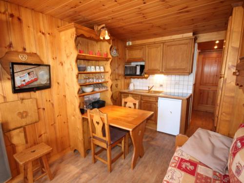 Studio Hauteluce, 1 pièce, 2 personnes - FR-1-293-306 - Location saisonnière - Hauteluce