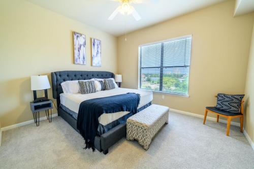 1BR Executive Suite With Pool Gym & Fast Wi-Fi By ENVITAE - image 12