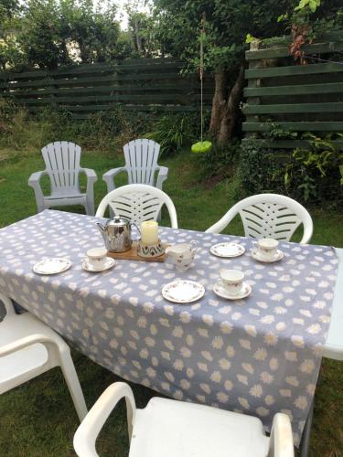 Facilities, 7B Riverside Villas in Glanerought