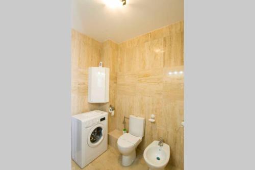 13F Linda Residence