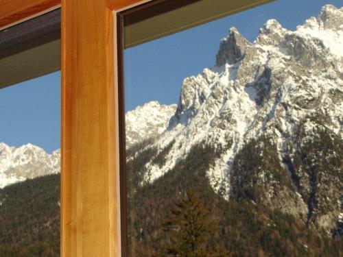 Apartment with Balcony and Karwendel View