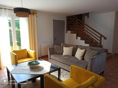 Maison Sarlat-la-Canéda, 3 pièces, 4 personnes - FR-1-552-18 gîte à louer Angle