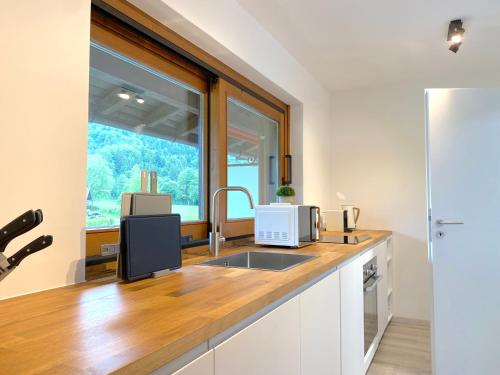 Großzugige Ferienwohnung am Tegernsee mit Sudbalkon und Wallbergblick 312m von Bad Wiessee entfernt