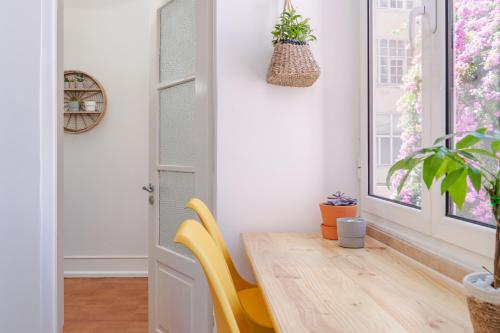 The Local Guest House Lisbon 4