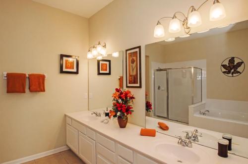 Vista Cay F 3406 Luxury Lake view 3 bedroom condo - image 7