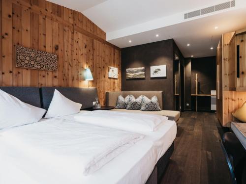 Hotel Rudolf Room Type - Double Room Holzius