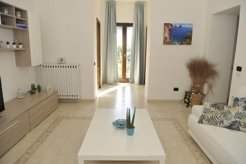 MARY HOUSE - grazioso appartamento con Garage