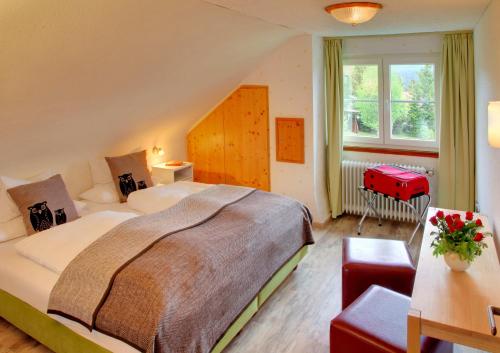 2 bedrooms, 2 beds