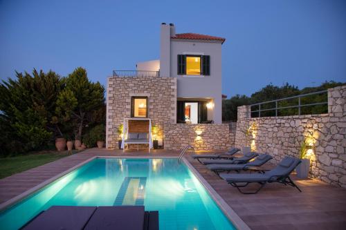 3 bedrooms, 6 beds