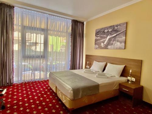 Chkalov Boutique Hotel - image 3