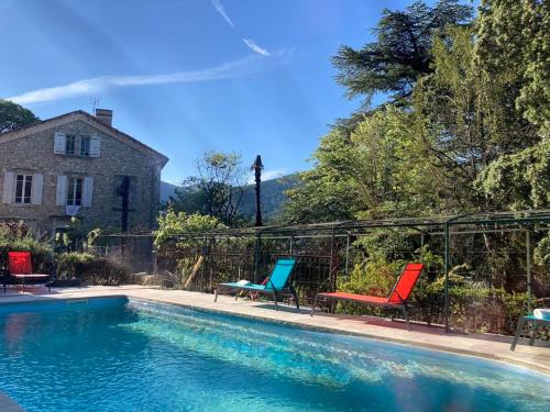 LA TOUR Mystique chambre d'hôte Venterol