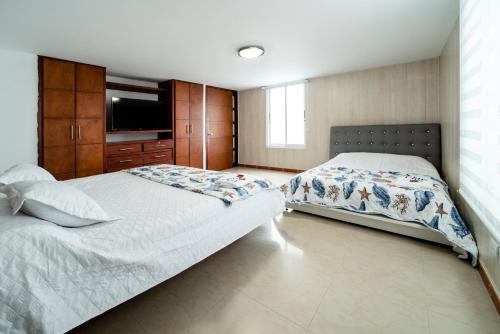 Three-Bedroom Apartment image 10