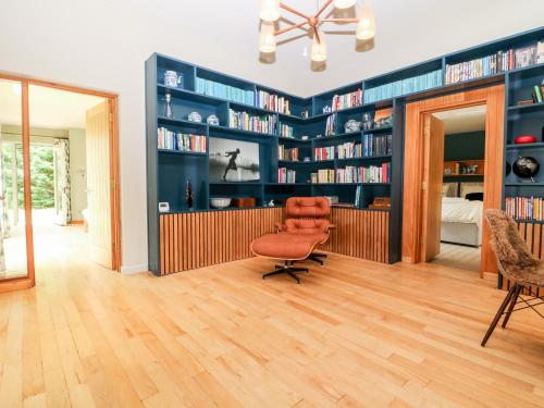 Under Catswood in เพนส์วิค