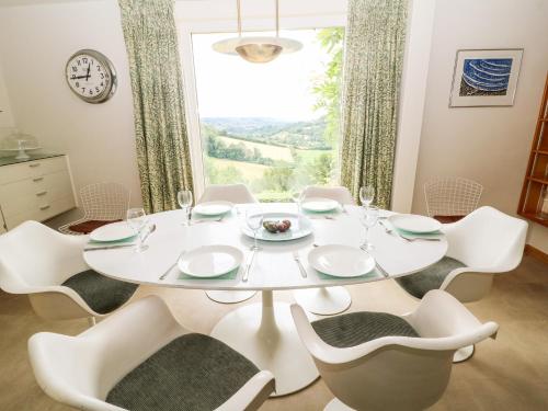 Under Catswood in เพนส์วิค