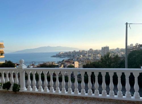 Villa Yasmine 38 — Hotel in Saranda