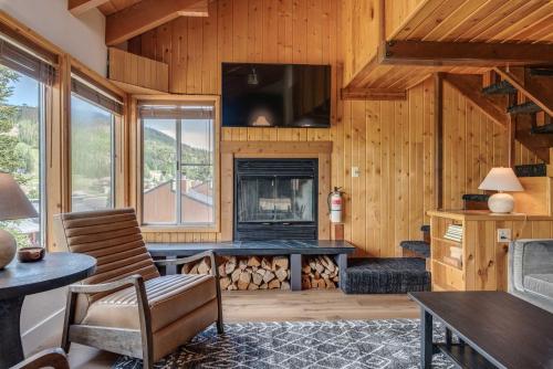 Ski Condo in Chalet Village at Brian Head!