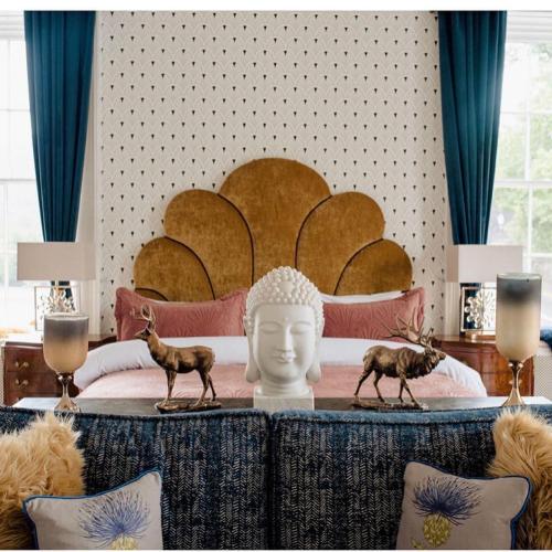 1 queen bed