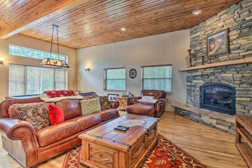 Spacious Retreat Less Than 5 Mi to Angel Fire Resort! - image 11