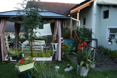Pension Pock in 蒂真