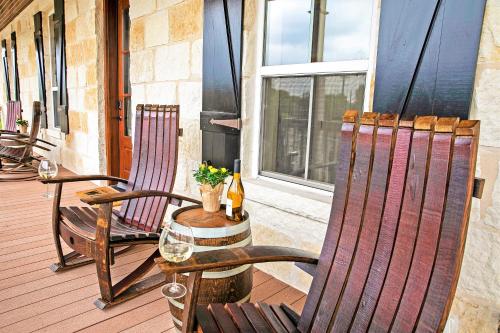 Luxury On Main St! Stunning Home in Heart of Fred! - image 3