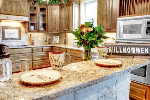Luxury On Main St! Stunning Home in Heart of Fred! - image 14