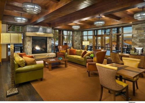 Northstar Lodge by Welk Resorts北极星洛奇卫尔克度假村山林小屋图片
