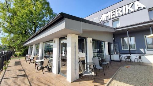 . Hotel Amerika