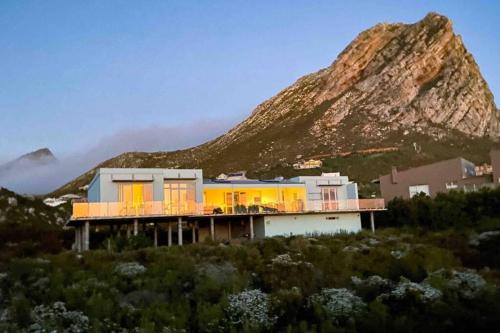 A szálláshely kívülről, Beach & Mountain Retreat within a UNESCO Biosphere in Rooiels