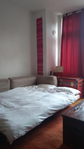 Homey, warm & welcoming room., Londyn (zdjęcie 7)