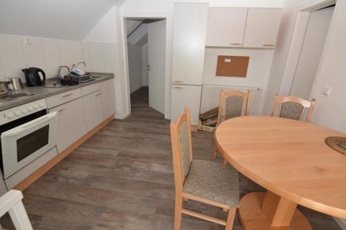 Cocina, G&G Boardinghouse in Aalen