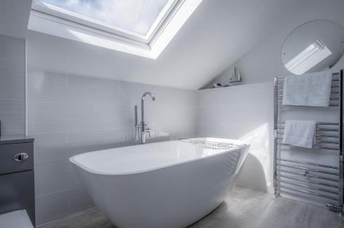 White Mill - 4 Bedroom Holiday Home - Lampeter Velfrey - Narberth