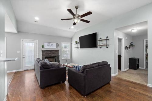 Patrick Place Retreat- Centrally Located - main image