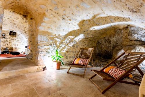 Spa, Le Nesk Ventoux - Hotel in Sault (Provence-Alpes-Cote d'Azur)