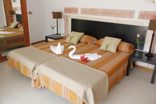 room detail thumbnail 1