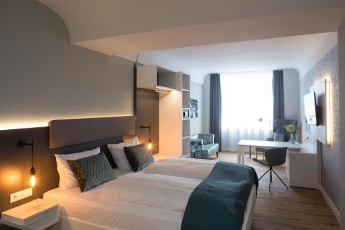 1 queen bed