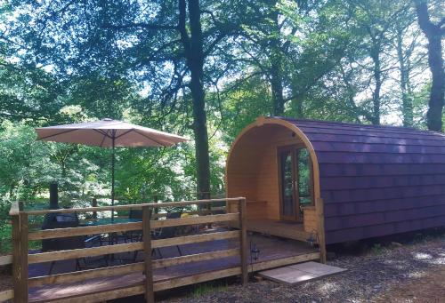 Broomhills Farm River Eco Pods