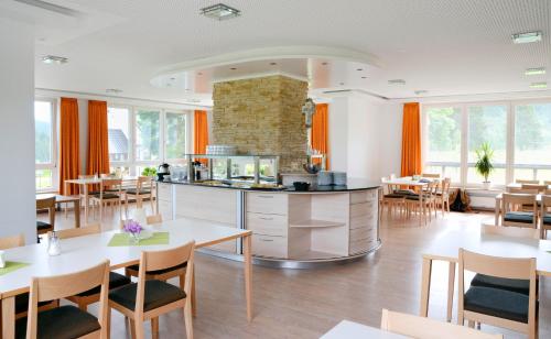 อาหารและเครื่องดื่ม, St. Bonifatius in เอลเคอริงเฮาเซิน