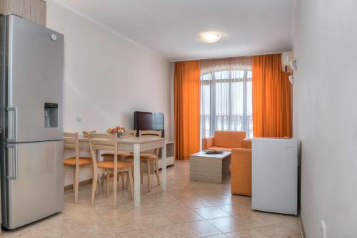 Royal Sun Apartments - image 3