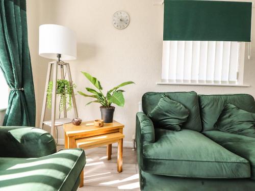 2 Pine Grove 2 Pine Grove