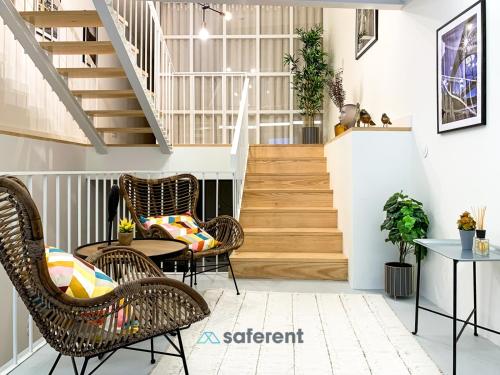 Stylish Triplex next to Ribeira, Porto
